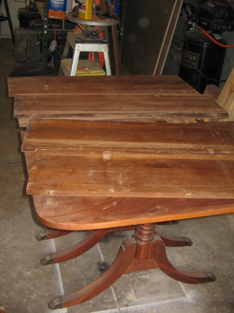 Walnut dropleaf before